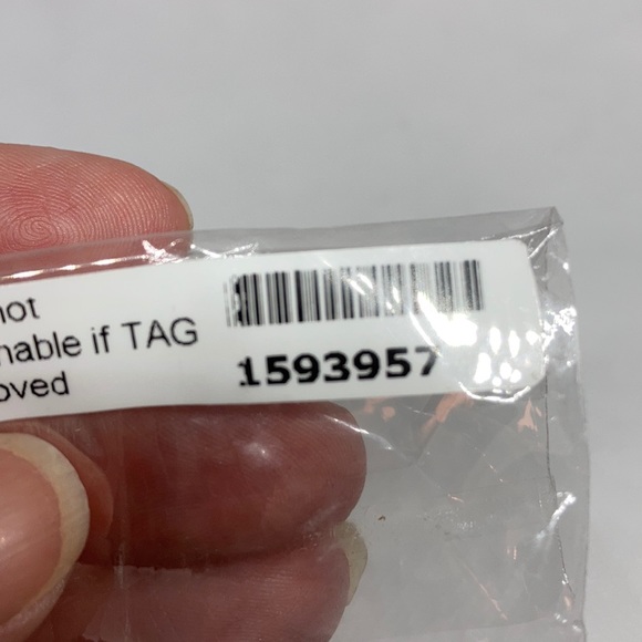 Austrian Crystal 3 stackable Silver, Rose Gold and Gold rings(NWT)J-10,J11 - Picture 7 of 7